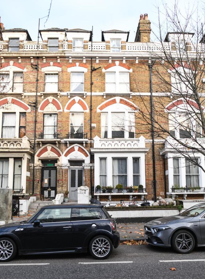 Apartment Modern Luxurious 3 Bed Flat With Private Garden & Bbq London