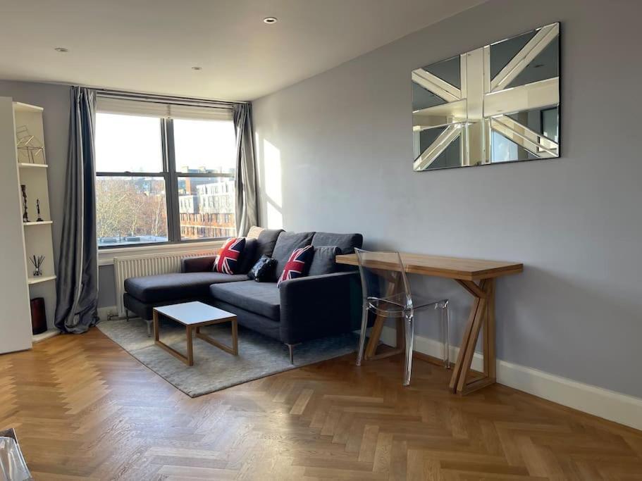 Apartment Amazing Near Tube Station *
