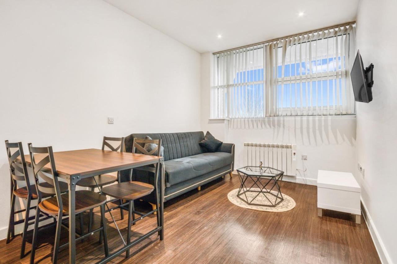 Fantastic 1 Bed By Heathrow Airport Leilighet