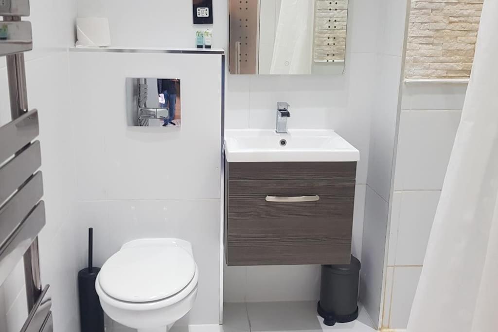 Lovely One-bedroom In Paddington Bayswater. Apartment