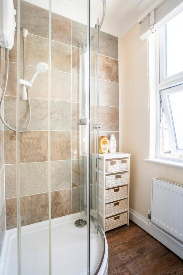 Ferienhaus 2 Bed Terraced House With Loft In Stratford