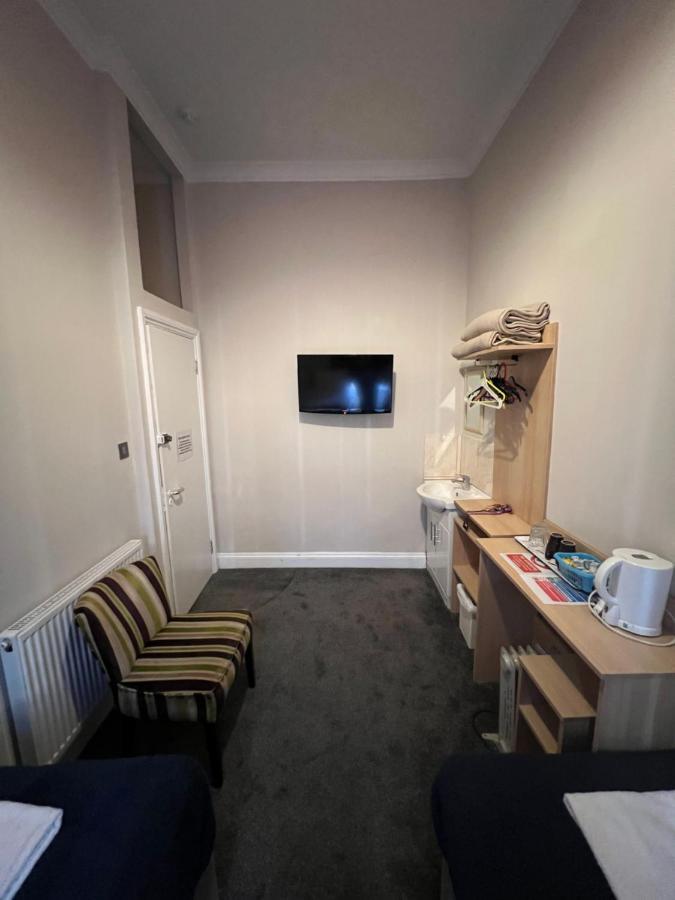 Goodwood Hotel 2*