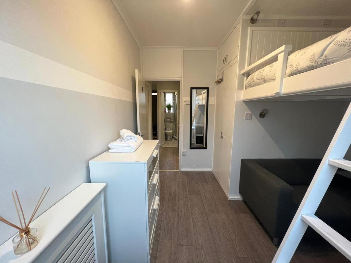 Guest house Vauxhall London