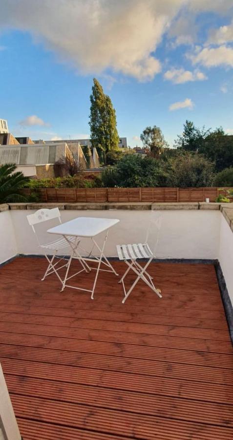 2 Bed Flat Near Westfield, West Leilighet *