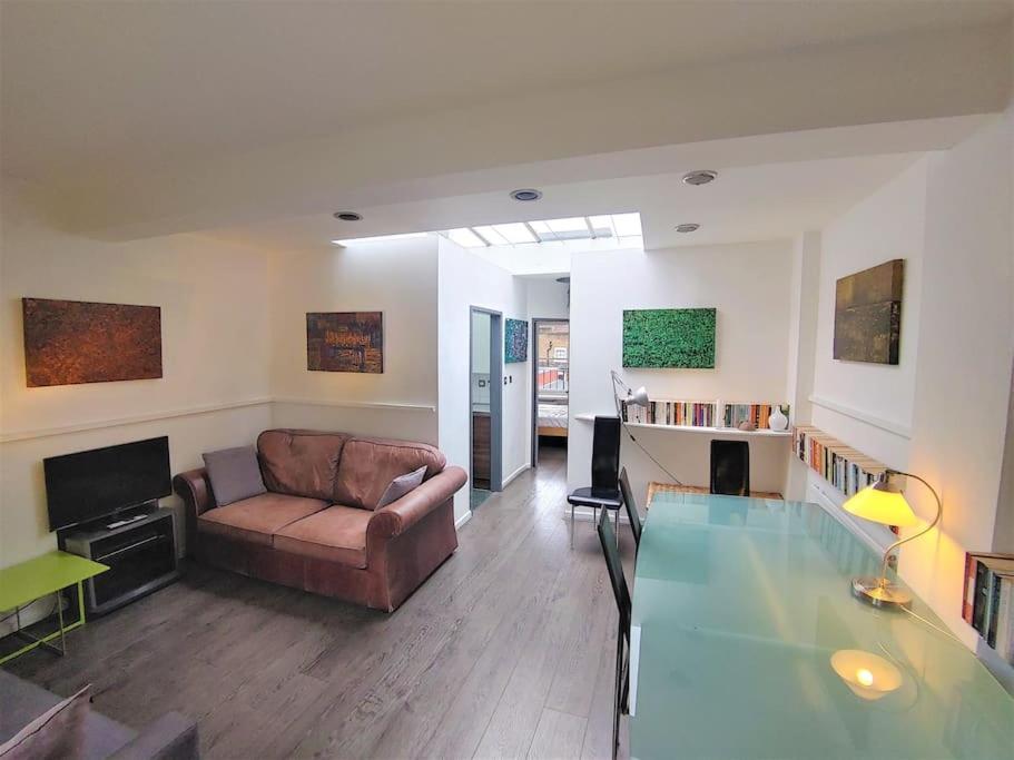 Leilighet Stylish Near Carnaby Street, Sleeps 4. London