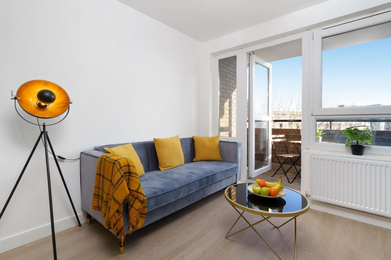 Stunning Duplex Near Canary Wharf & O2 & Views * Londen