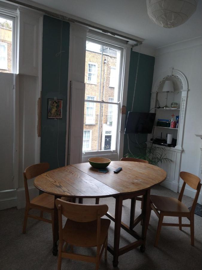 Apartment Flat. Georgian Terrace. Bright. London