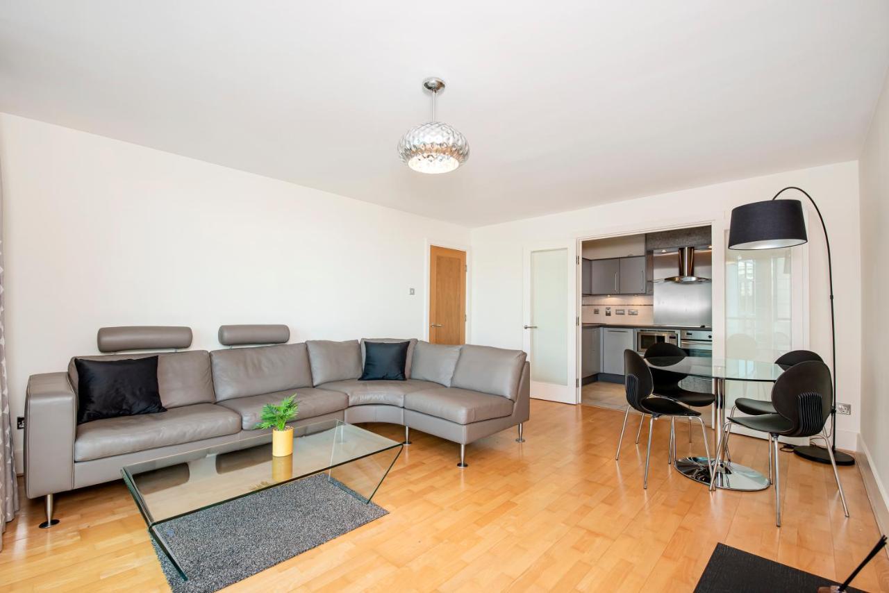 1 Bed Splendid Apartment London