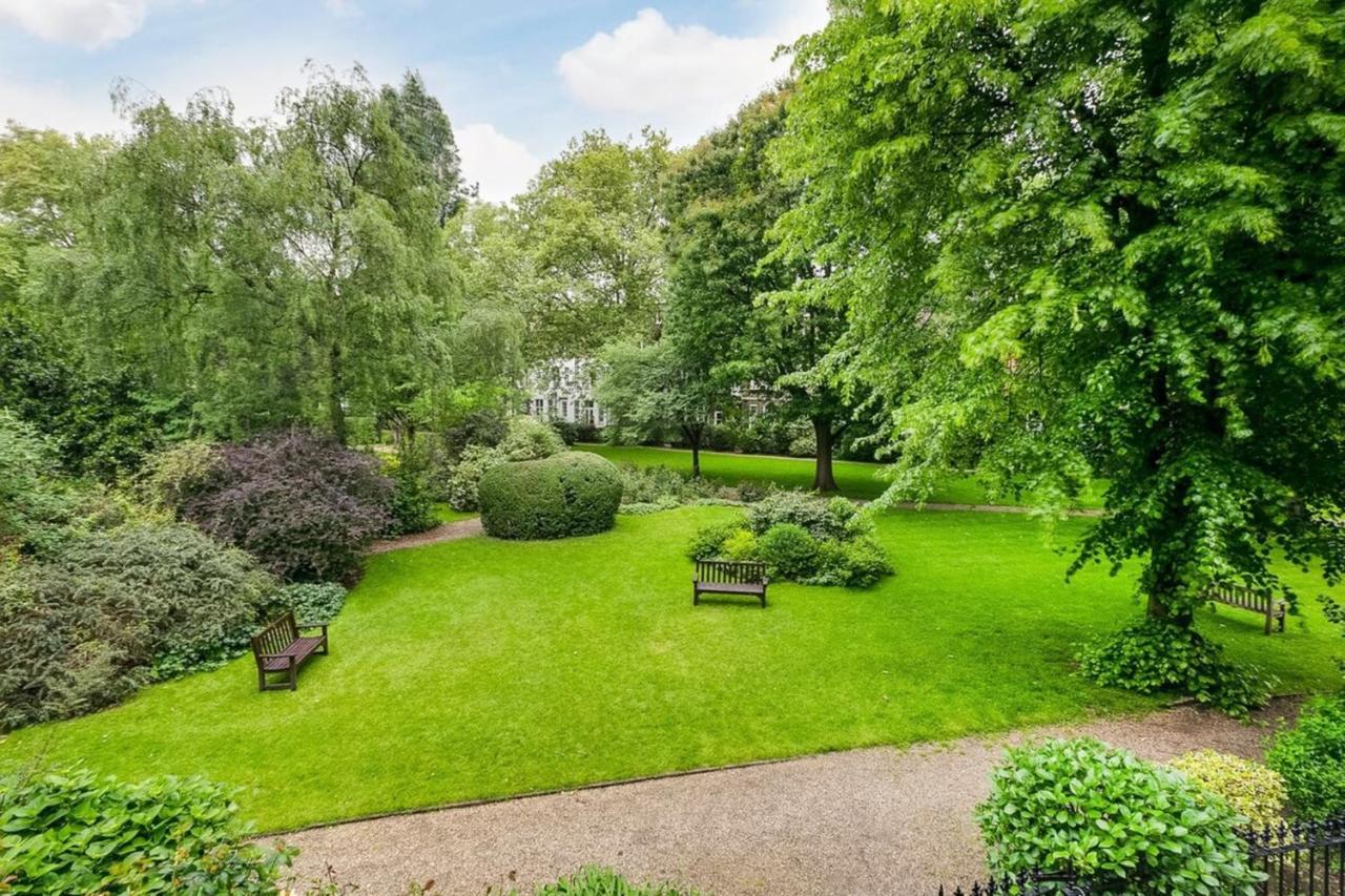 The Stunning Philbeach Garden Apartment *