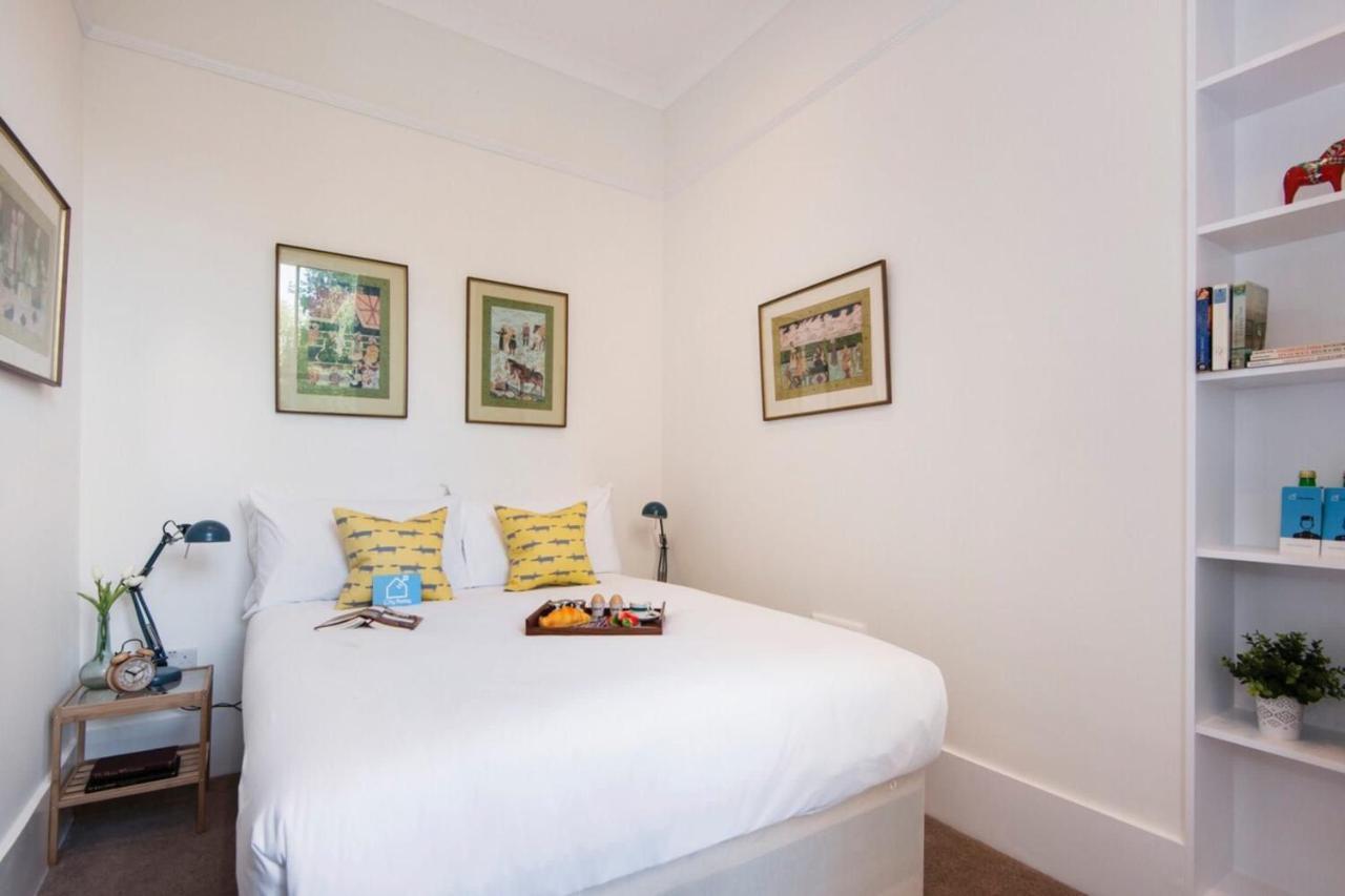 The Stunning Philbeach Garden Apartment *