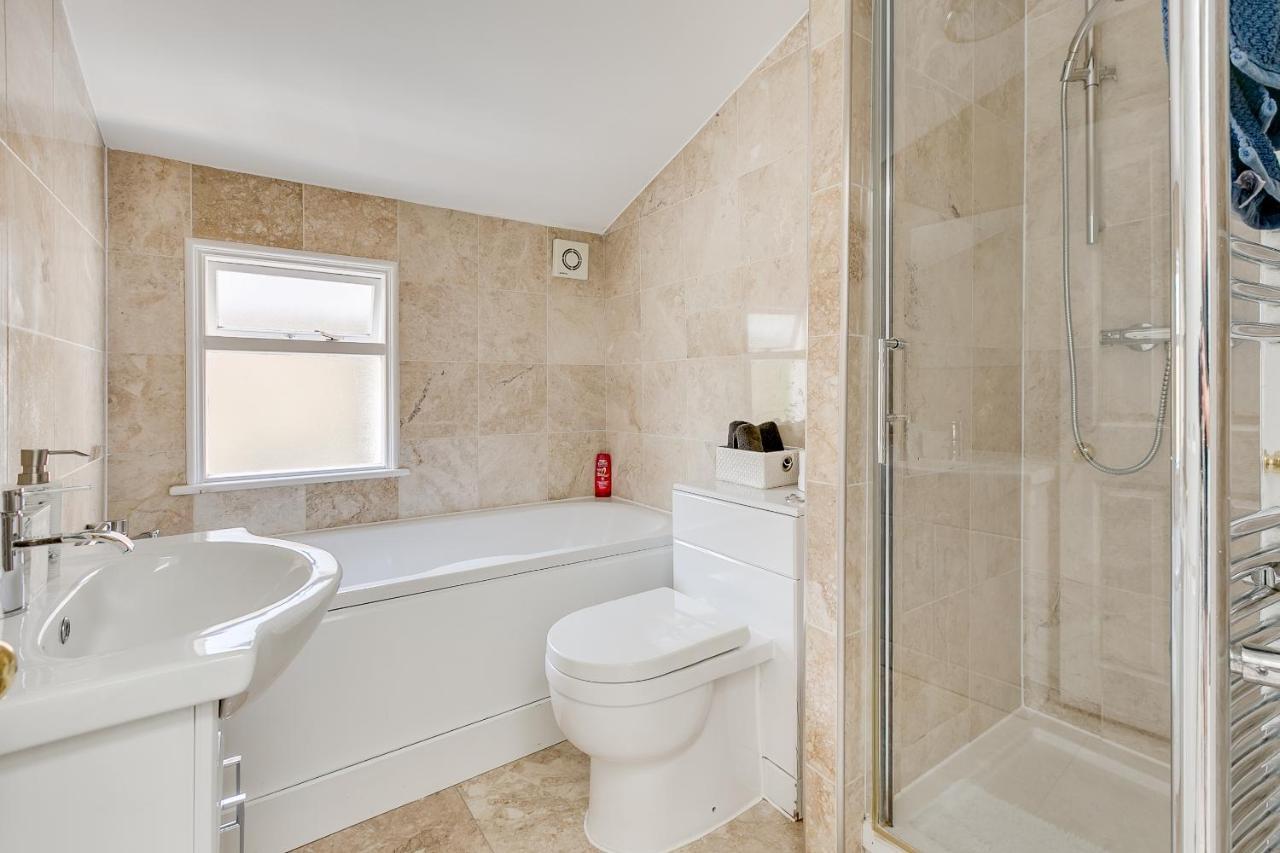 Holiday home Balham Near Tube Victorian House 4 Bedrooms 9 Beds London