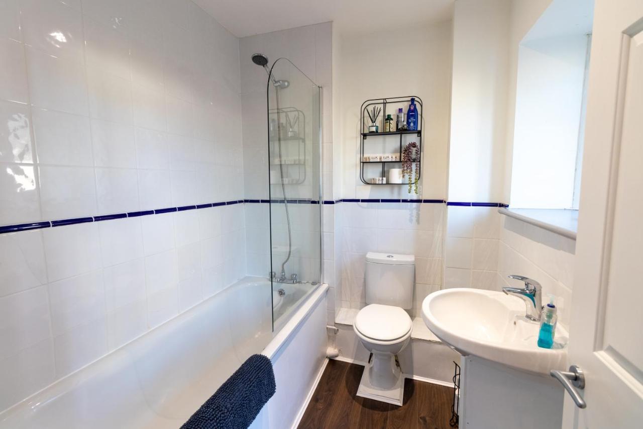 Spacious And Light Flat In Clapham * London
