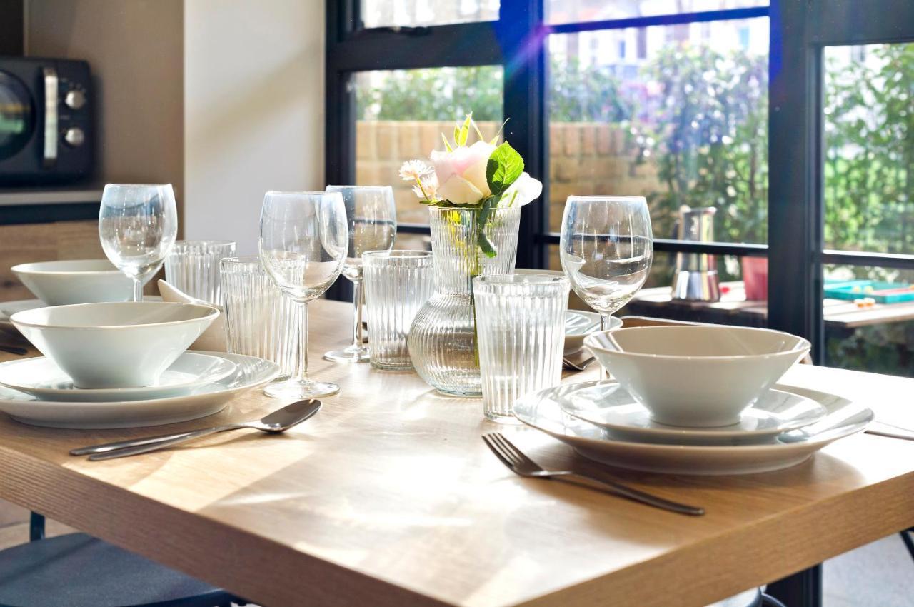 Luxury One Bedroom Greenwich Near Canary Wharf By Underthedoormat Londen