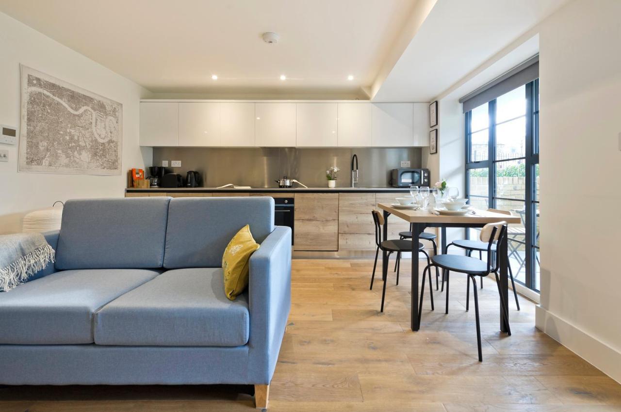 Luxury One Bedroom Greenwich Near Canary Wharf By Underthedoormat *