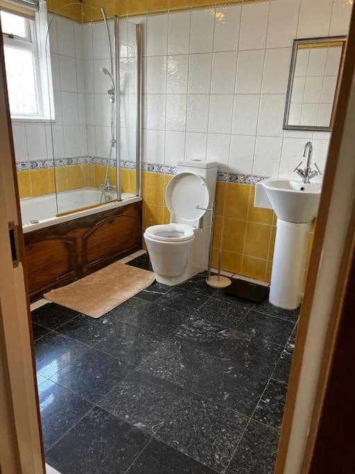 Leilighet Quirky Flat Selfcontained
