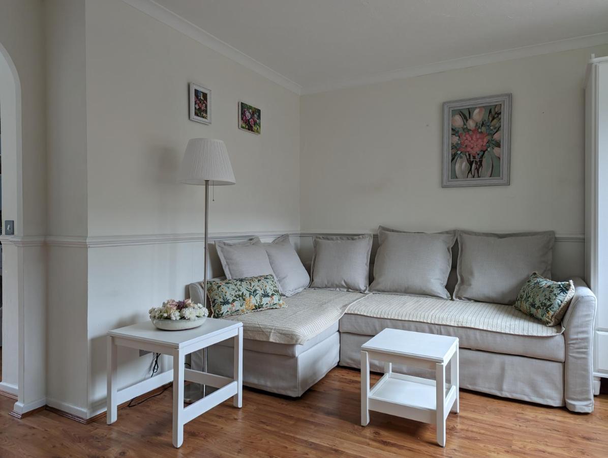 Сasa de vacaciones Cosy House With A Garden Londres