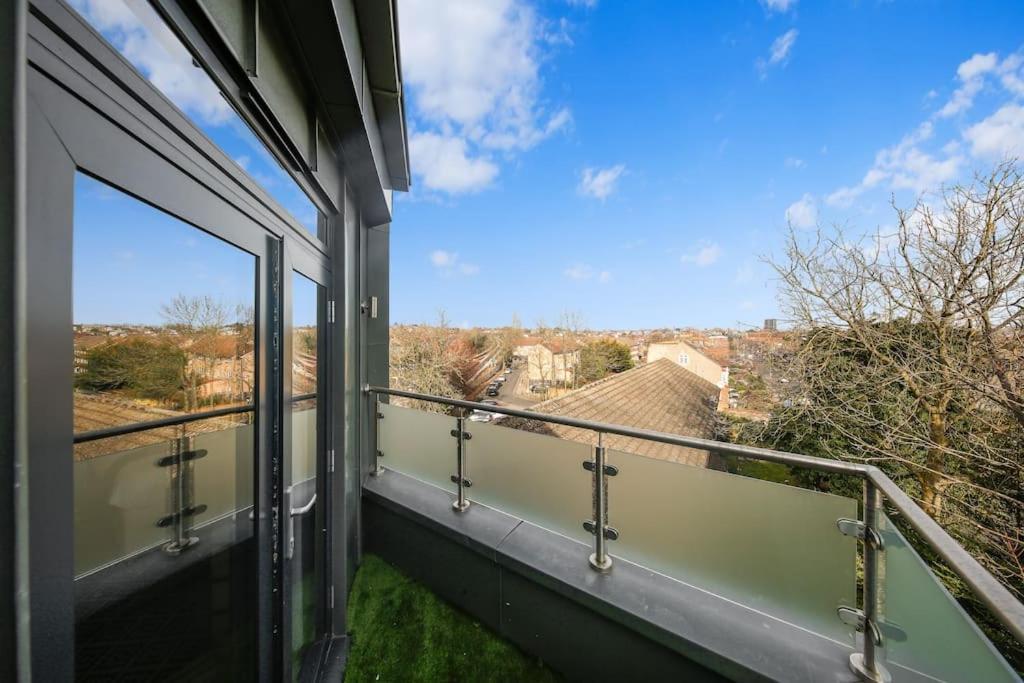 3bed Penthouse 10min To Wimbledon Tennis Courts * London