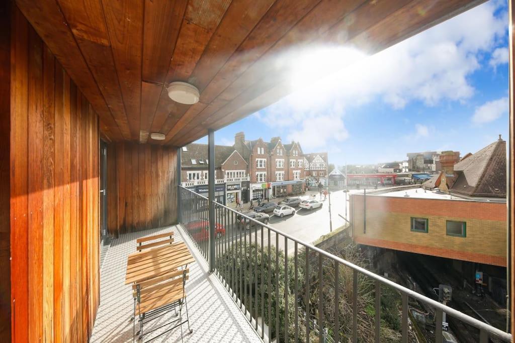 3bed Penthouse 10min To Wimbledon Tennis Courts Apartment