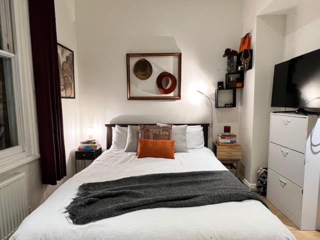 Leilighet Lovely Flat Near Holland Park London