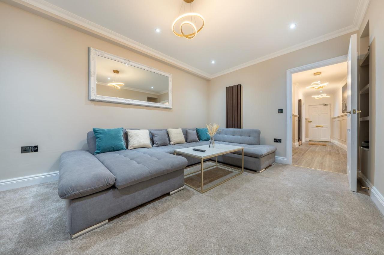 Brand New Luxury House - Sleeps 8