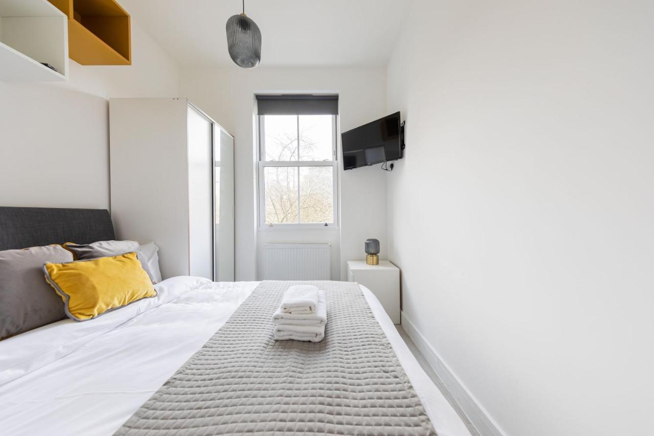 Cozy Ensuite Bedroom For Two Near Tufnell Park Apartment London