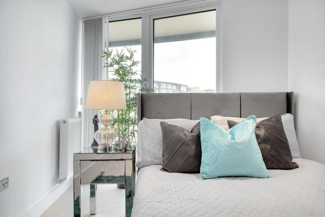 Apartment Large 2bed 2bath Beautiful River Views Greenwich Cutty Sark - Perfect For Long Stay, Business, Leisure And Relocations *