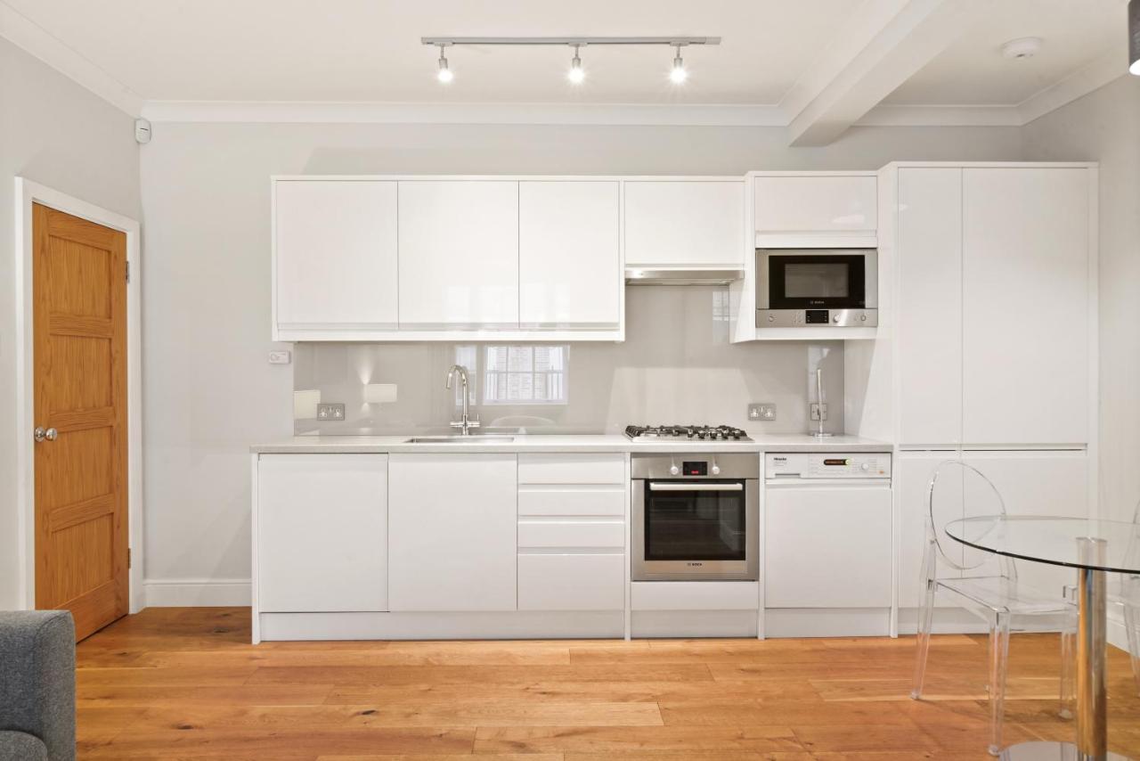 Apartment Charming Chelsea Haven By Dena Elite Collection *