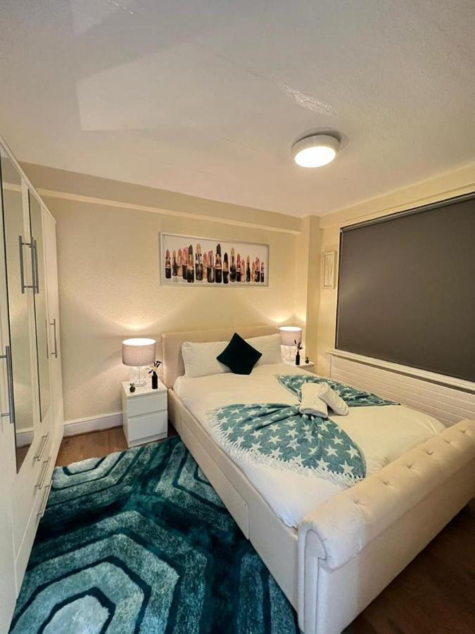 Comfy 2 Bedroom Flat Edgware Road Leilighet *