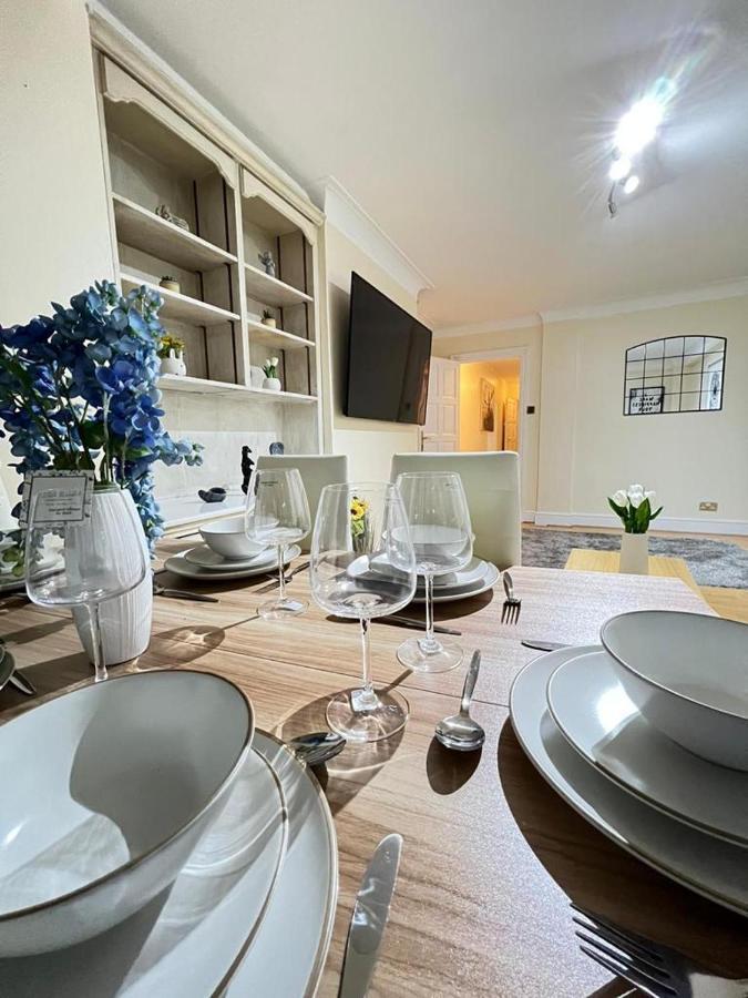 Comfy 2 Bedroom Flat Edgware Road Leilighet London