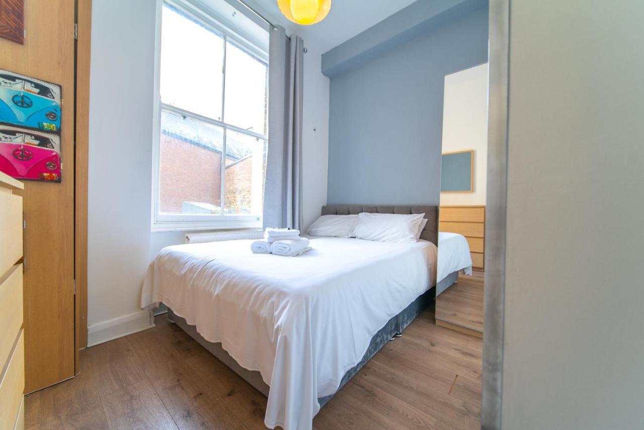 Spacious 2 Bedroom In Downtown *