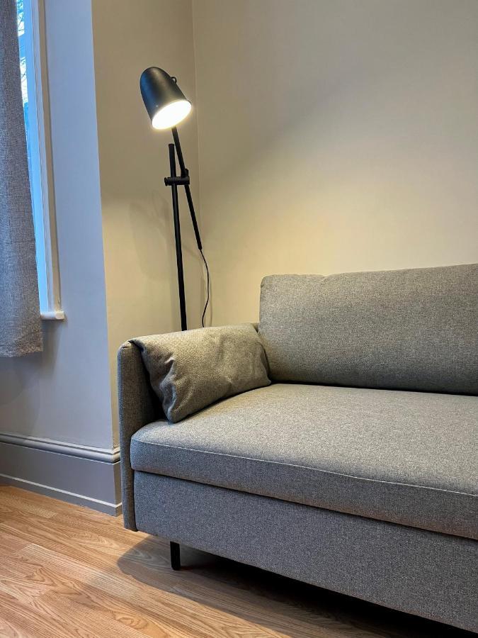 Lovely 2-bedroom Victorian Flats Appartement