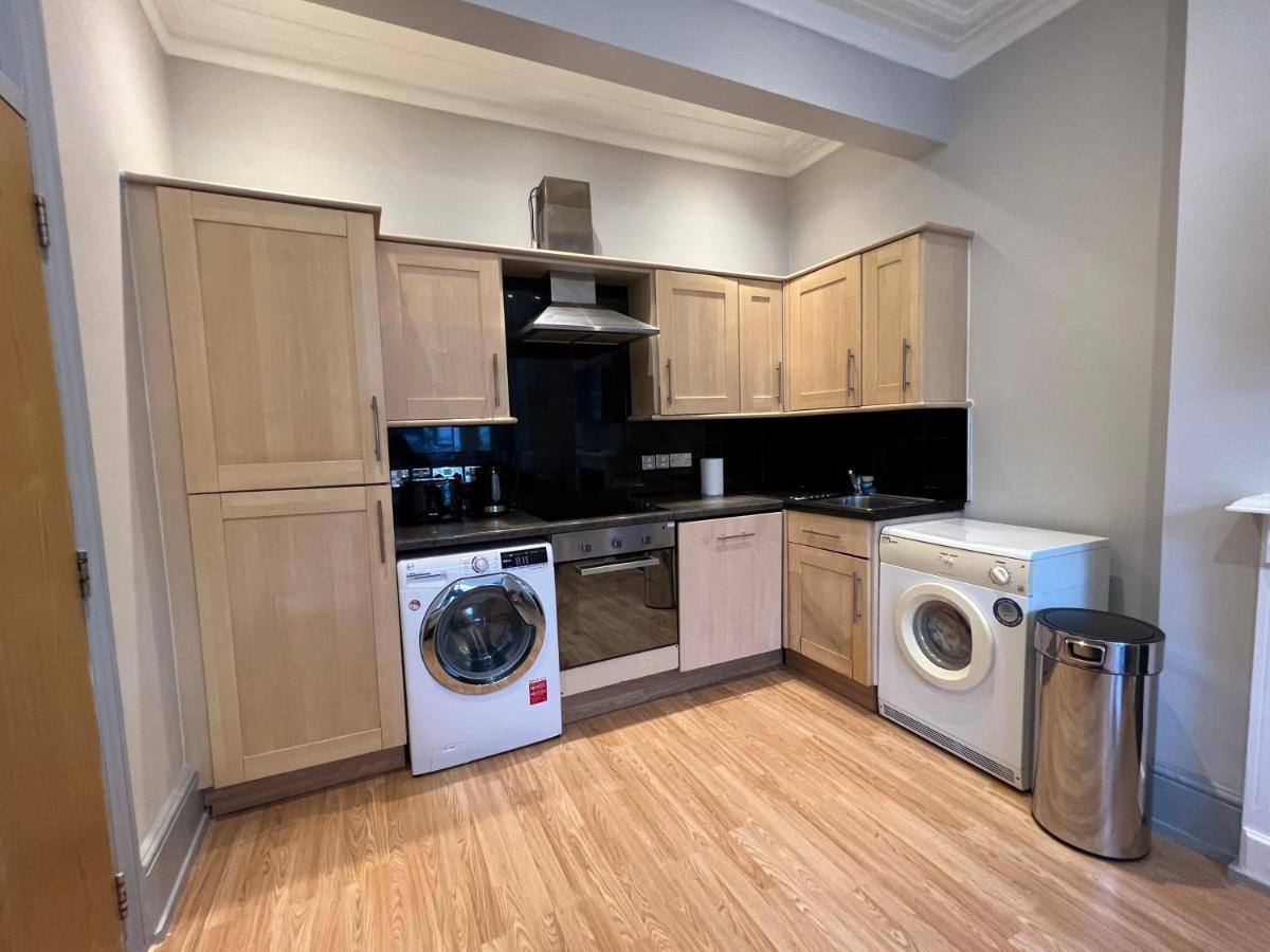 Lovely 2-bedroom Victorian Flats Londen