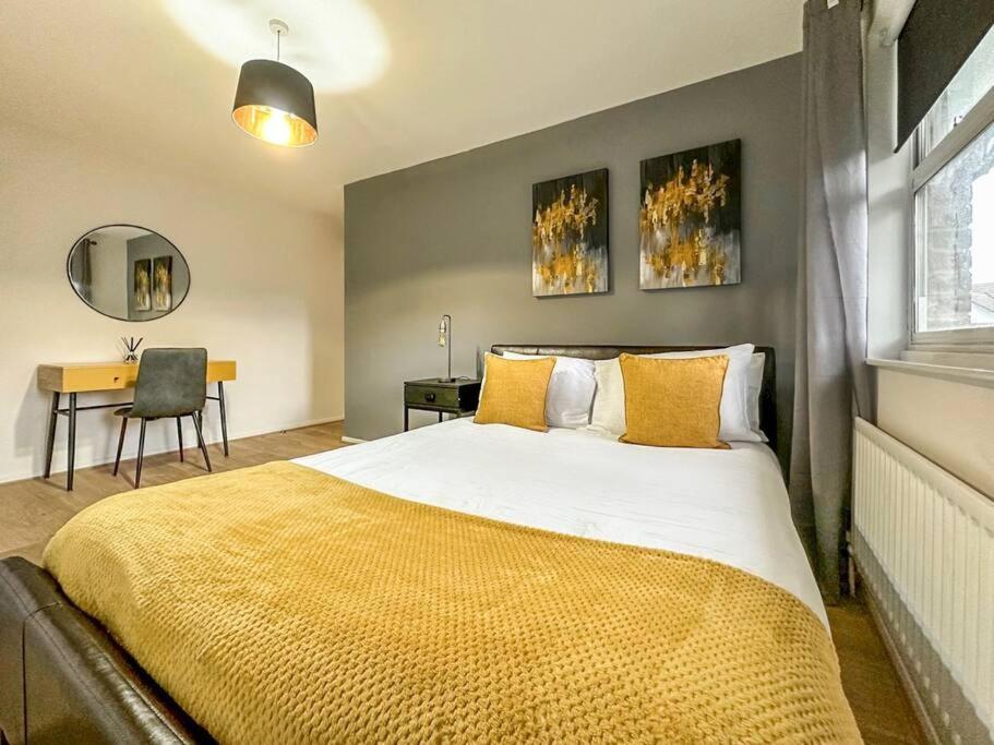 Holiday home Newly Refurbished 3 Bed House Near O2 Arena