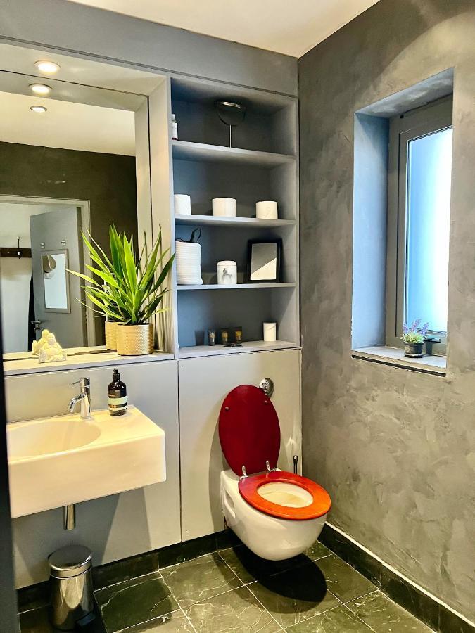 Zen Life With Urban Views - E8 Chic