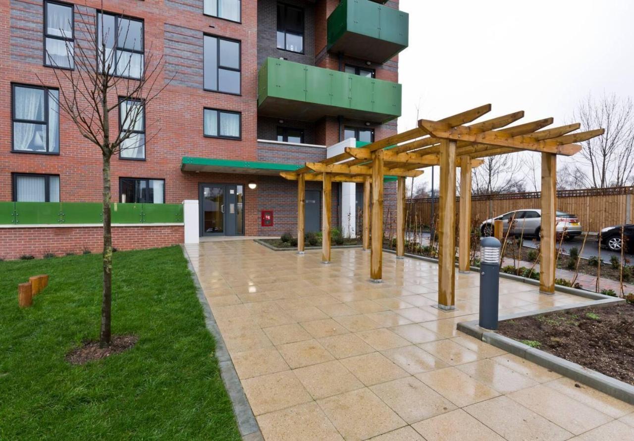 2-bed Only 15 Mins From Appartement Londen