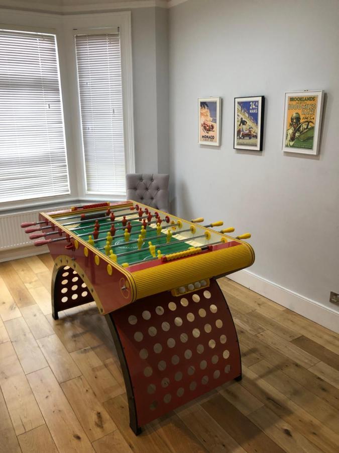 Apartamento Great 4 Bedroom In Tooting Londres
