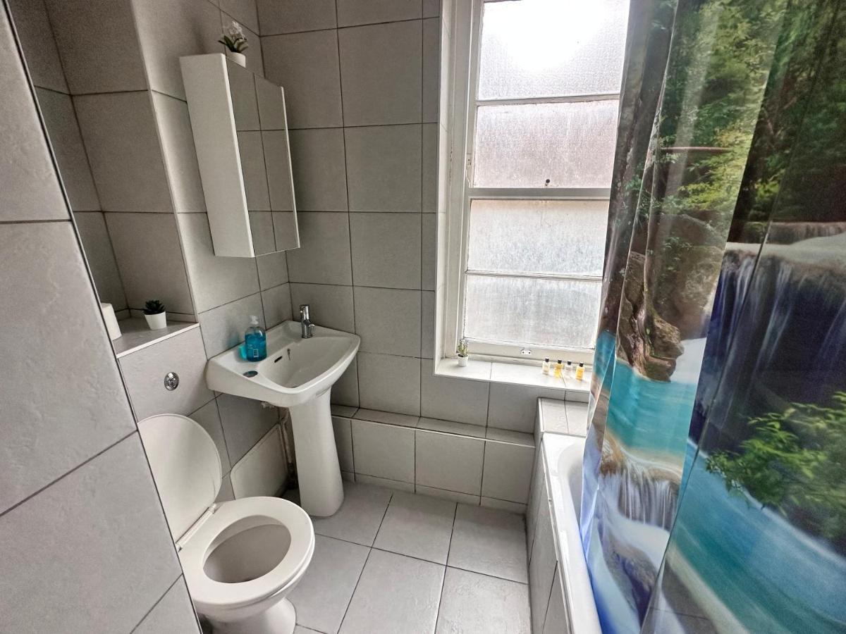 Apartment Lovely Compact Budget Flat In Central