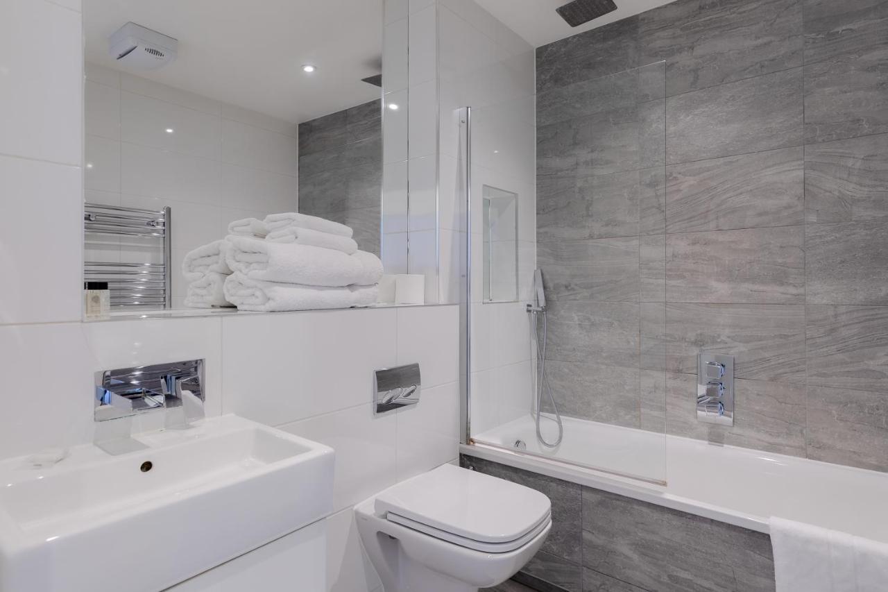 Aldgate Apartment