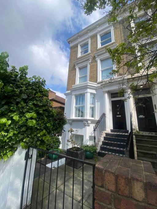 2 Double Bedroom Charming Chelsea Apartment *