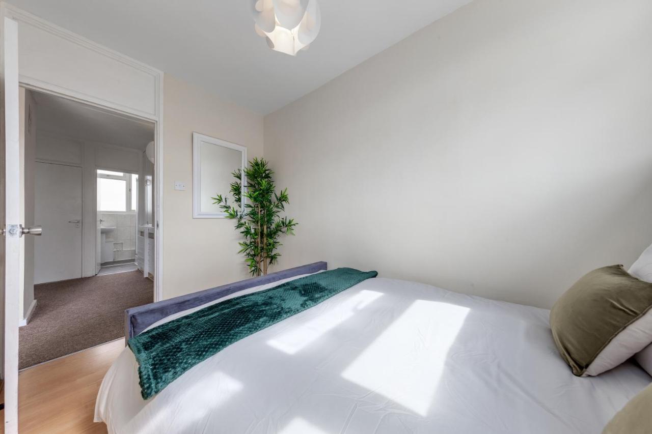 4 Bedroom Hyde Park Superior Suite-london Getaway London