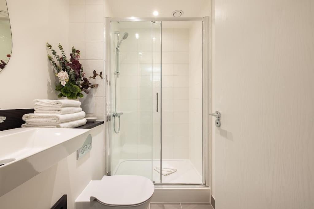 Wild Roses Serviced - Upton Park * Londres
