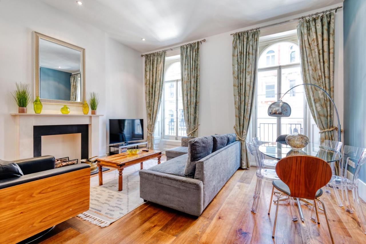 Modern Mayfair Apartment *