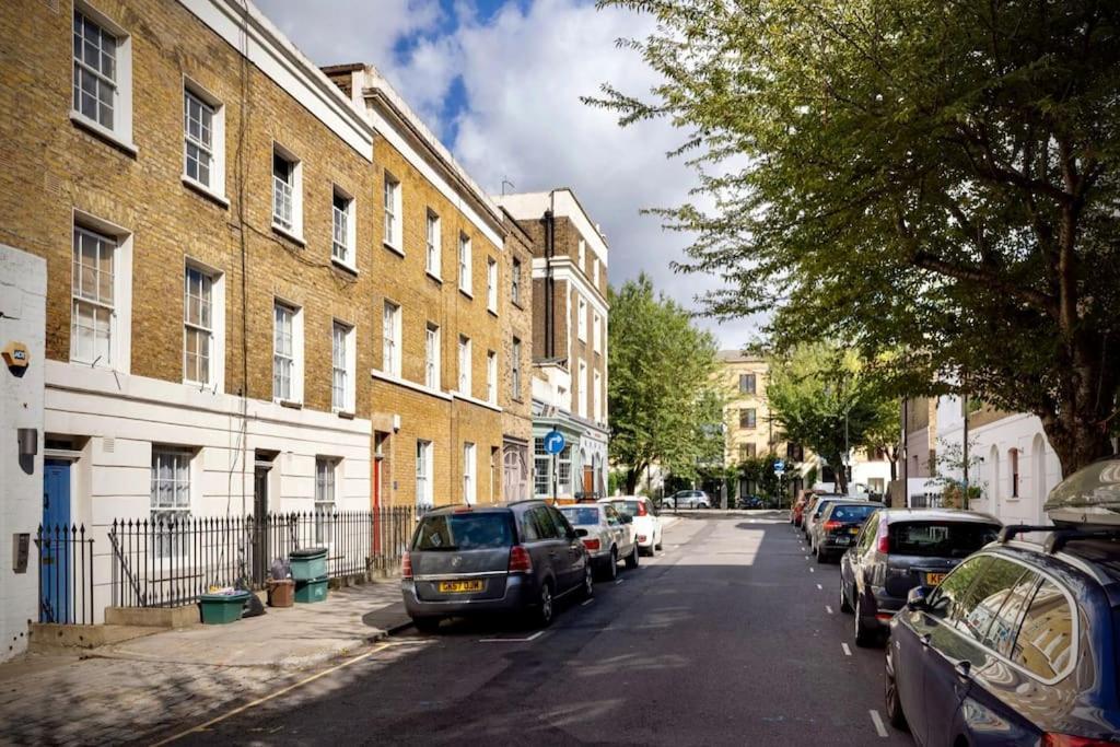Kings Cross, Self-contained House & Private Garden Feriehus *