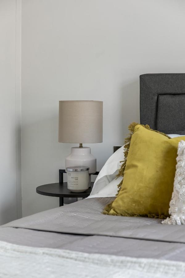 New Build-air Con-2 Bedroom-two Bathrooms 6 London