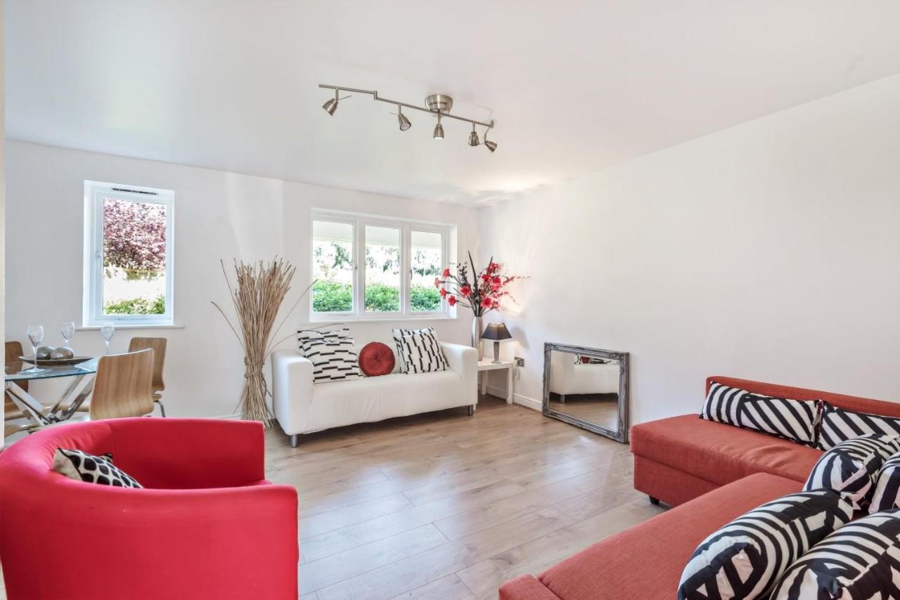 2 Bed Flat, Dedicated Workspace, Parking, 4ktv