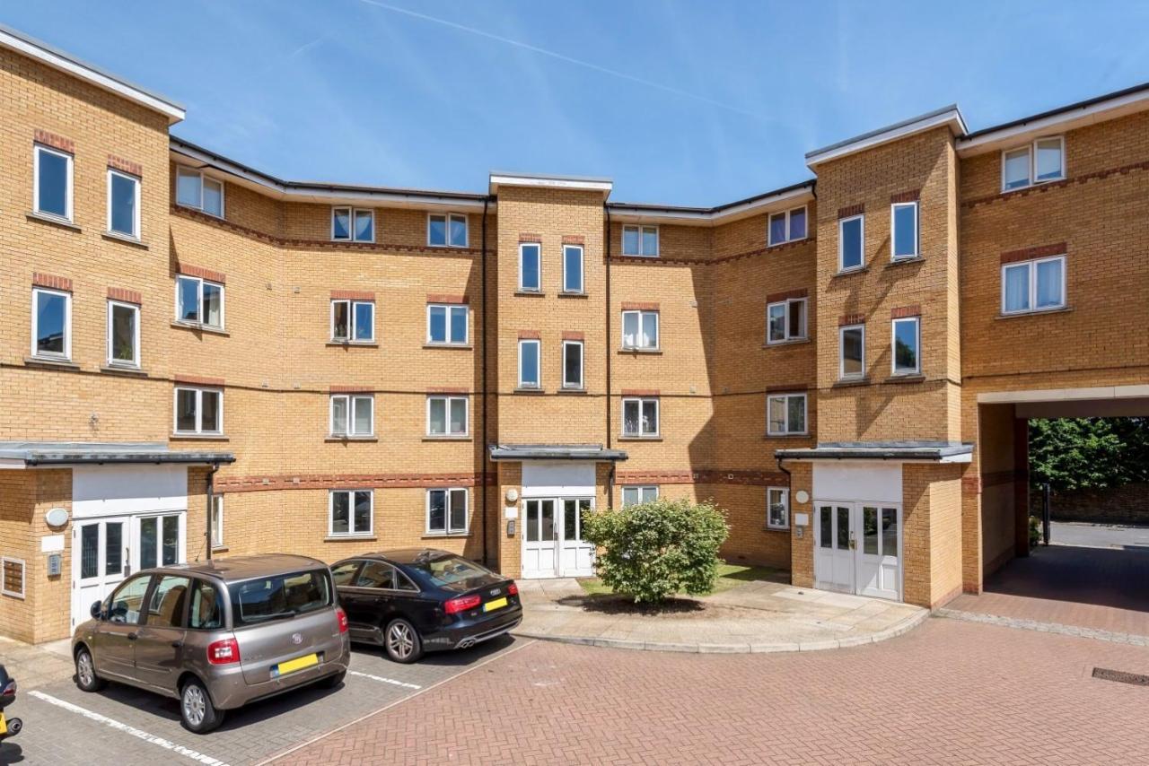 2 Bed Flat, Dedicated Workspace, Parking, 4ktv *