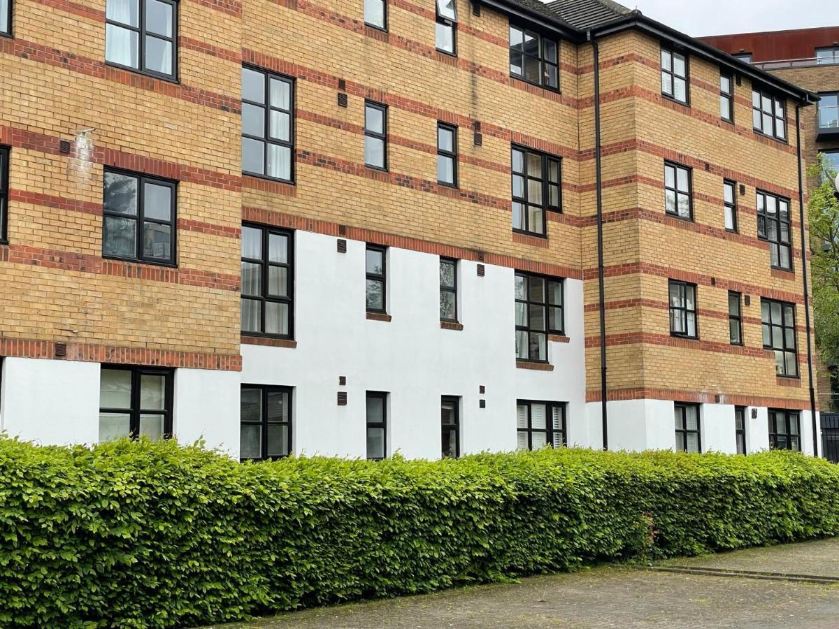 Apartment Surrey Docks Near Canada Water Easy Access To Canary Wharf Pier *