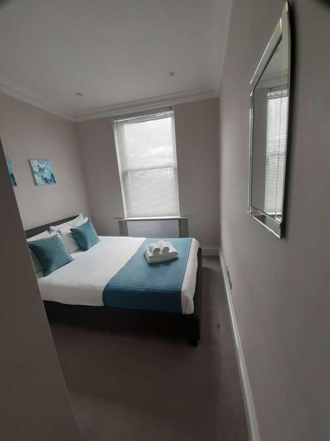 25 Ongar Road By Viridian Apartment