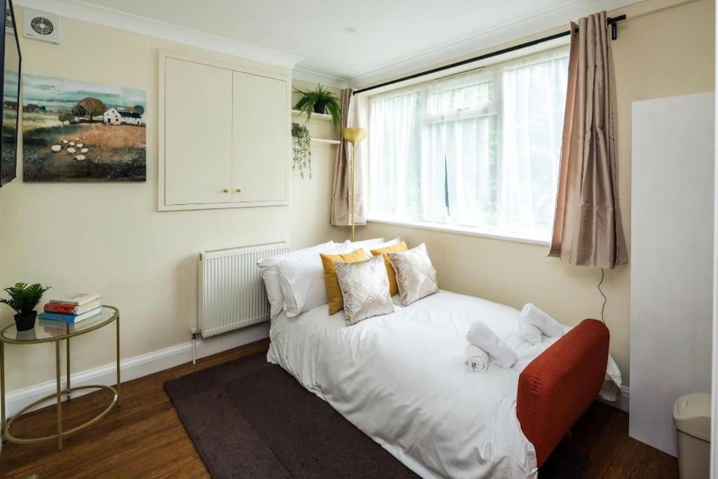 Where Style & Convenience Combine- Photo Id Required Apartment