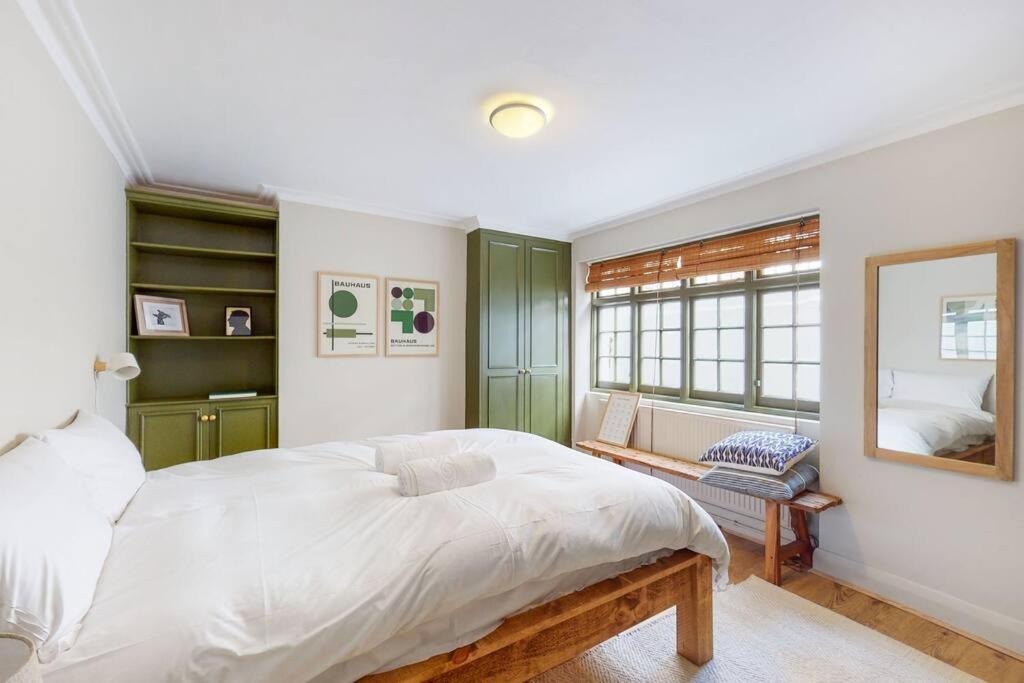 Whimsical 4 Bedroom House In Elephant And Castle Appartement